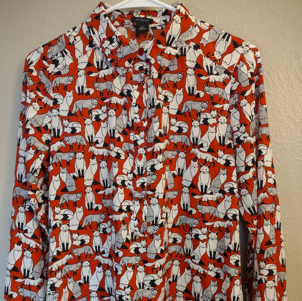 Ann Taylor Fox Print Long Sleeve Tunic Women's Blouse Xtra Small - Picture 2 of 11